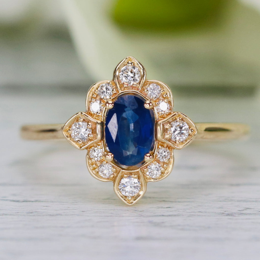 Sapphire and diamond ring in 14k yellow gold