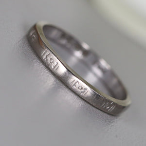 18k white gold patterned vintage band