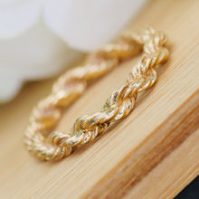 Load image into Gallery viewer, Vintage chunky rope band in 14k yellow gold