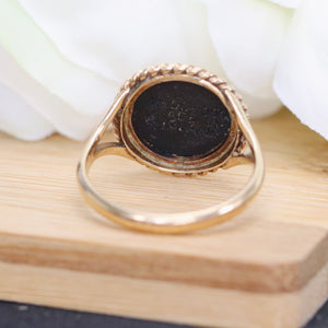 Vintage black and white Wedgwood cameo ring in yellow gold