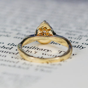 Pear shape diamond cluster ring in 14k yellow gold *onyx deal*